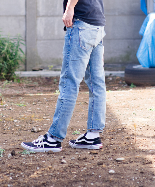 501(R)T(ゴーマルイチティー)の「501(R) CT カスタマイズドテーパードジーンズ ライトインディゴ JUDAS/14.75oz(デニムパンツ・メンズ・ライトインディゴブルー・W31 L32/W28 L32/W33 L32/38inch/W34 L32/W32 L32/W36 L32/W29 L32/W30 L32)」の17枚目の写真