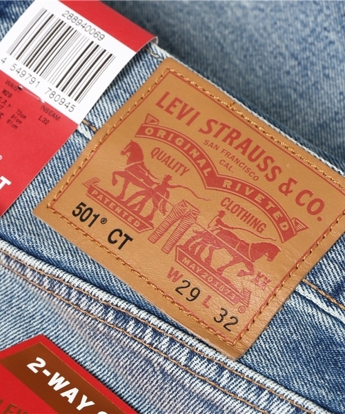 501(R)T(ゴーマルイチティー)の「501(R) CT カスタマイズドテーパードジーンズ ライトインディゴ JUDAS/14.75oz(デニムパンツ・メンズ・ライトインディゴブルー・W31 L32/W28 L32/W33 L32/38inch/W34 L32/W32 L32/W36 L32/W29 L32/W30 L32)」の4枚目の写真