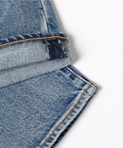 501(R)T(ゴーマルイチティー)の「501(R) CT カスタマイズドテーパードジーンズ ライトインディゴ JUDAS/14.75oz(デニムパンツ・メンズ・ライトインディゴブルー・W31 L32/W28 L32/W33 L32/38inch/W34 L32/W32 L32/W36 L32/W29 L32/W30 L32)」の6枚目の写真