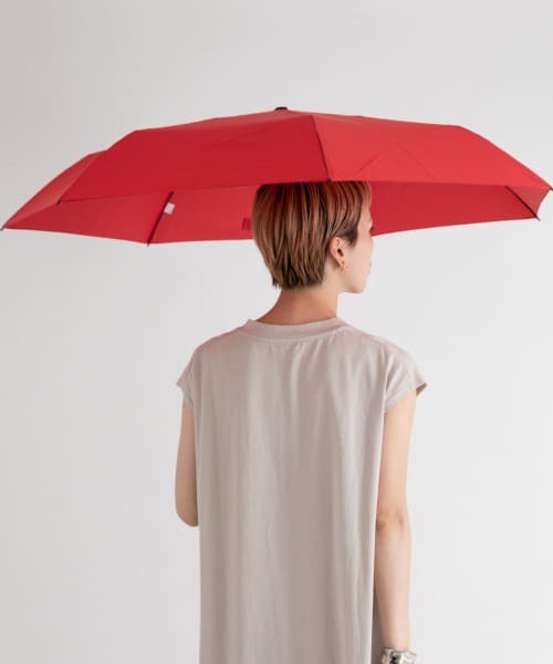 ameme（アメメ）の「ameme　シエナ折り畳み傘（折りたたみ傘・レディース・ホワイト/ライトブルー/ブラック/ベージュ/パープル/グレー/レッド/カーキ/イエロー/ブルー/グリーン/ボルドー・FREE）」の11枚目の写真