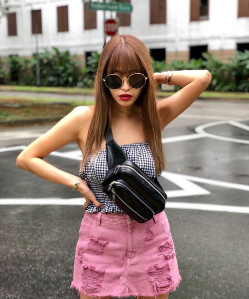 ENVYM（アンビー）の「シャーリングオフショルミニＴＯＰＳ（シャツ/ブラウス・レディース・ホワイト/ブラック/イエロー/レッド/その他・FREE）」の5枚目の写真