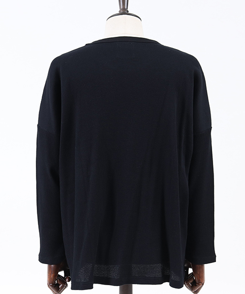 ANGENEHM（アンゲネーム）の「mlt2283-Waffle Wide Long Sleeve Cut sew カットソー(MADE IN JAPAN)（Tシャツ/カットソー・メンズ・オフホワイト/杢グレー/ブラック・S/M/L）」の12枚目の写真