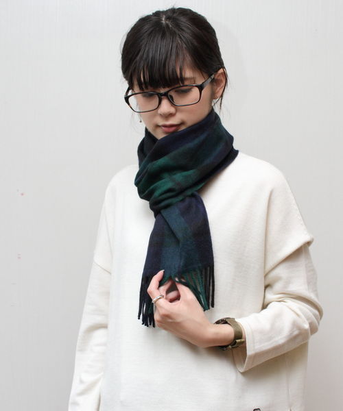 Scotish Tradition(スコティッシュトラディション)の「SCOTISH TRADITON/スコティッシュトラディション スカーフ(マフラー・レディース・ネイビー/ブラウン/オレンジ/グリーン・FREE)」の2枚目の写真