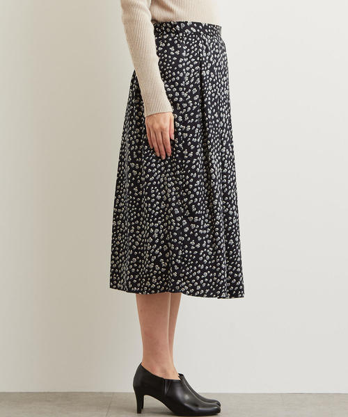 green label relaxing（グリーンレーベルリラクシング）の「CS monable ヒョウガラ スカート ◆（スカート・レディース・ブラック/ネイビー・38/36）」の5枚目の写真