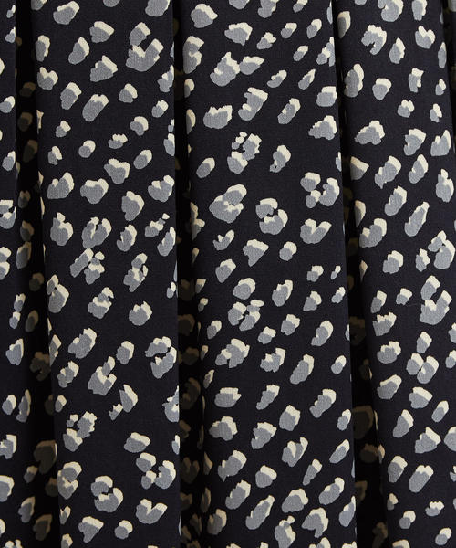 green label relaxing（グリーンレーベルリラクシング）の「CS monable ヒョウガラ スカート ◆（スカート・レディース・ブラック/ネイビー・38/36）」の9枚目の写真