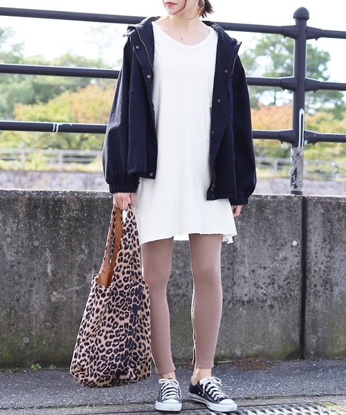 reca(レカ)の「ビッグシルエットポケットデザインスリットカットソー(Tシャツ/カットソー・レディース・オフホワイト/ブラック/オレンジ系その他・FREE)」の18枚目の写真