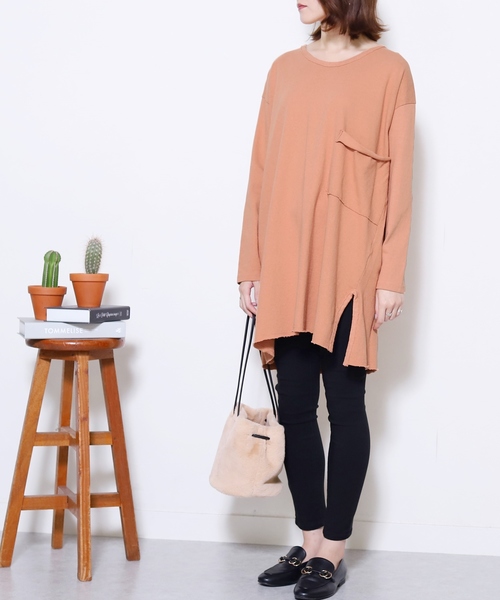 reca(レカ)の「ビッグシルエットポケットデザインスリットカットソー(Tシャツ/カットソー・レディース・オフホワイト/ブラック/オレンジ系その他・FREE)」の13枚目の写真