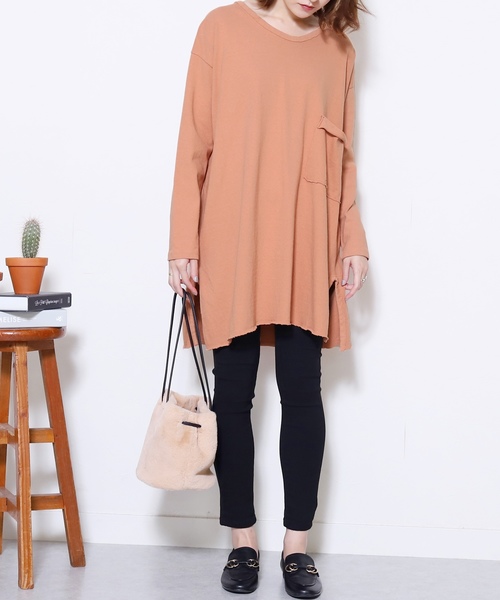 reca(レカ)の「ビッグシルエットポケットデザインスリットカットソー(Tシャツ/カットソー・レディース・オフホワイト/ブラック/オレンジ系その他・FREE)」の10枚目の写真