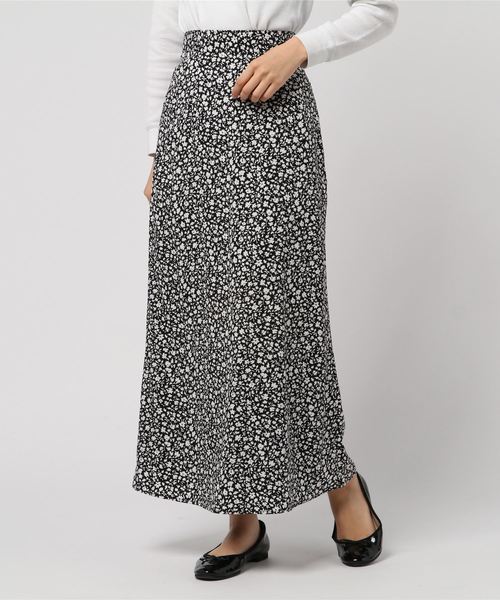 RIVE DROITE（リヴドロワ）の「モノトーンフラワーマーメイドスカート（スカート・レディース・ブラック/ネイビー・38/36）」の3枚目の写真