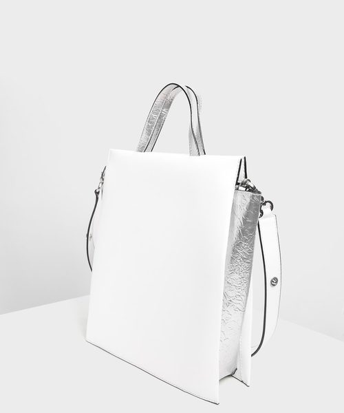 CHARLES & KEITH（チャールズ & キース）の「ダブルハンドル