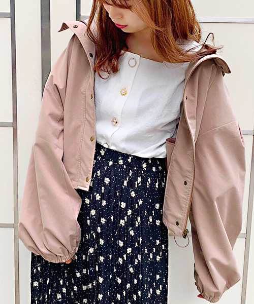 apres jour（アプレジュール）の「袖ボリュームマウンテンパーカー【ZOZOTOWN限定アイテム】Ⅱ（マウンテンパーカー・レディース・ピンクベージュ/グレイッシュブルー/ブラック/ベージュ・フリー）」の16枚目の写真