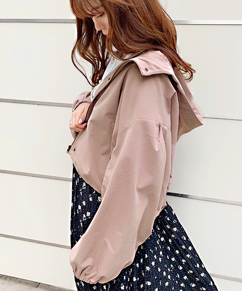 apres jour（アプレジュール）の「袖ボリュームマウンテンパーカー【ZOZOTOWN限定アイテム】Ⅱ（マウンテンパーカー・レディース・ピンクベージュ/グレイッシュブルー/ブラック/ベージュ・フリー）」の17枚目の写真