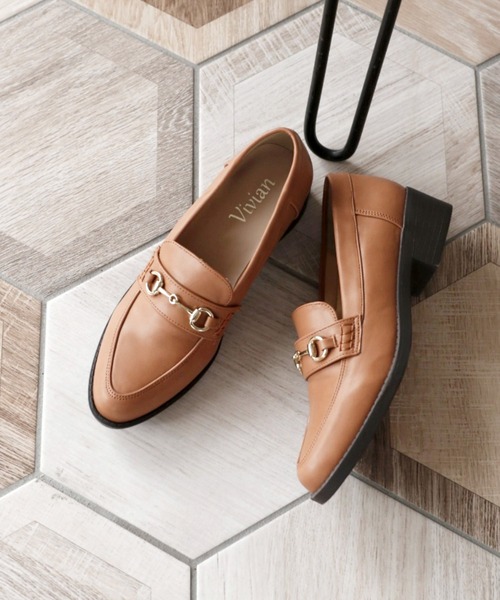 VIVIAN（ヴィヴィアン）の「ポインテッドトゥビット付きローファー（ローファー・レディース・ブラック系その他/ブラック系その他2/イエロー系その他6/グレー系その他3/ホワイト系その他5/ベージュ系その他2/イエロー系その他5/ブラウン系その他5/グレー系その他2・S/M/L/LL）」の20枚目の写真