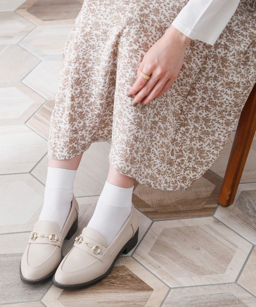 VIVIAN（ヴィヴィアン）の「ポインテッドトゥビット付きローファー（ローファー・レディース・ブラック系その他/ブラック系その他2/イエロー系その他6/グレー系その他3/ホワイト系その他5/ベージュ系その他2/イエロー系その他5/ブラウン系その他5/グレー系その他2・S/M/L/LL）」の10枚目の写真