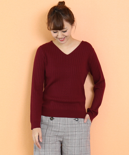 n'ee-ne（ネーネ）の「Ⅴネックケーブルプルオーバー（ニット/セーター・レディース・ブラック/グレー/オフホワイト/ブルー/ボルドー・M）」の13枚目の写真