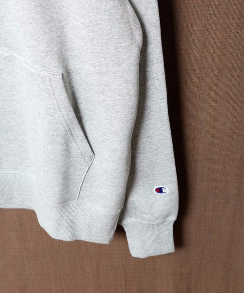 Champion(チャンピオン)の「【CHAMPION/チャンピオン】裏起毛プルオーバーパーカー C3-Q105 ワンポイント 刺繍 ユニセックス(パーカー・メンズ・ホワイト/ブラック/ダークグリーン/ネイビー/杢グレー/ブラウン・MEDIUM/X-LARGE/SMALL/LARGE/XX-LARGE)」の13枚目の写真