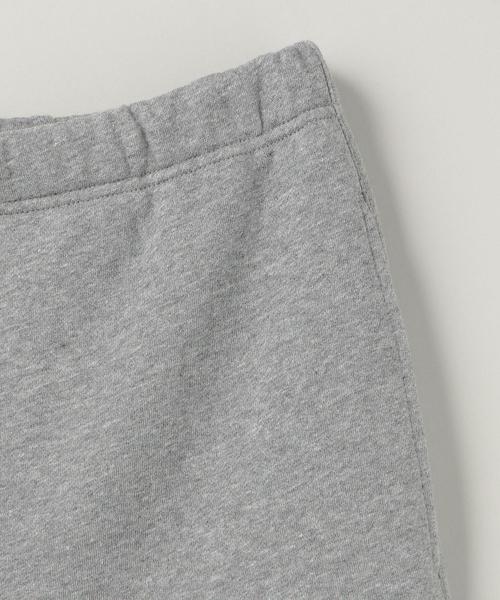 FOG ESSENTIALS（エフオージーエッセンシャルズ）の「FEAR OF GOD ESSENTIALS（フィア オブ ゴッド エッセンシャルズ）SWEAT SHORTS REF（その他パンツ・メンズ・グレー/オフホワイト・LARGE/MEDIUM）」の4枚目の写真