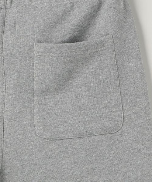 FOG ESSENTIALS（エフオージーエッセンシャルズ）の「FEAR OF GOD ESSENTIALS（フィア オブ ゴッド エッセンシャルズ）SWEAT SHORTS REF（その他パンツ・メンズ・グレー/オフホワイト・LARGE/MEDIUM）」の3枚目の写真