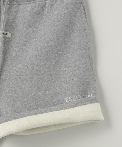 FOG ESSENTIALS（エフオージーエッセンシャルズ）の「FEAR OF GOD ESSENTIALS（フィア オブ ゴッド エッセンシャルズ）SWEAT SHORTS REF（その他パンツ・メンズ・グレー/オフホワイト・LARGE/MEDIUM）」の13枚目の写真