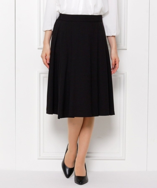 SHOO・LA・RUE(シューラルー)の「【S-4L】タックフレアースカート(スカート・レディース・ブラック/ブラック系・01/02/03/04/05/06)」の2枚目の写真