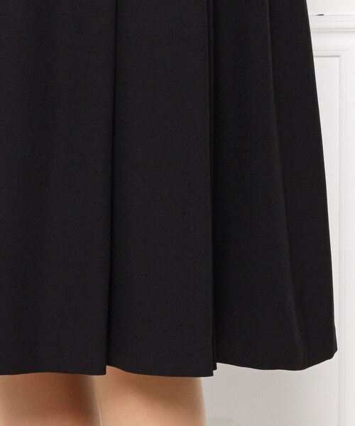 SHOO・LA・RUE(シューラルー)の「【S-4L】タックフレアースカート(スカート・レディース・ブラック/ブラック系・01/02/03/04/05/06)」の8枚目の写真