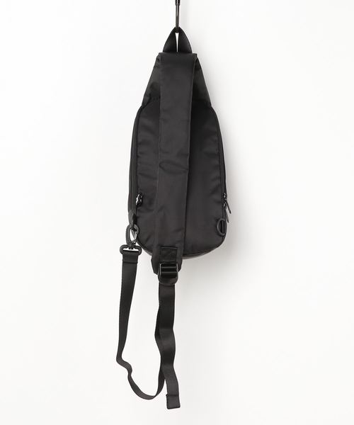 PUMA（プーマ）の「PUMA プーマ PUMA x SONIC クロスボディ バッグ 3L（ショルダーバッグ）」 WEAR