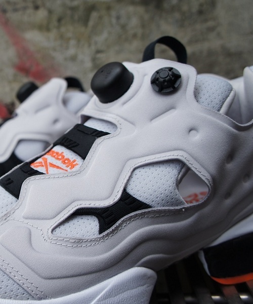 Reebok（リーボック）の「Reebok INSTA PUMPFURY M42232（スニーカー