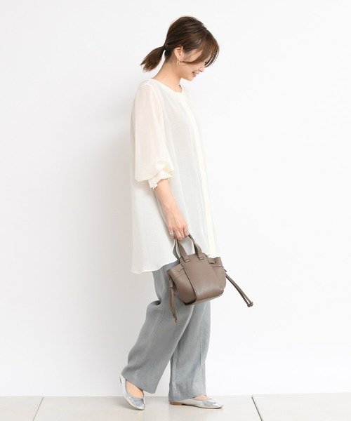 DouDou（ドゥドゥ）の「サイドスリットシアーシャツ（シャツ/ブラウス・レディース・ホワイト/モスグリーン・FREE）」の10枚目の写真