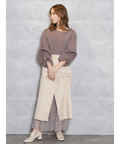 dazzlin（ダズリン）の「サイドネックボリュームトップス（Tシャツ/カットソー・レディース・ブラック/オフホワイト/モカ・FREE）」の8枚目の写真