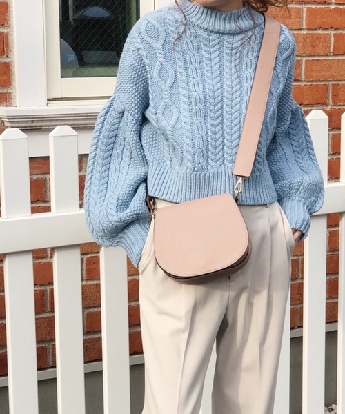 Banner Barrett（バナーバレット）の「ショートパフケーブルニット（ニット/セーター・レディース・オフホワイト/ブラック/モカ/サックスブルー/グリーン・38）」の5枚目の写真