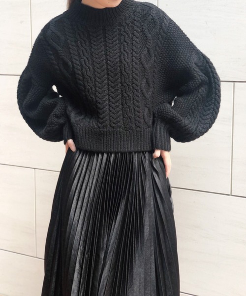 Banner Barrett（バナーバレット）の「ショートパフケーブルニット（ニット/セーター・レディース・オフホワイト/ブラック/モカ/サックスブルー/グリーン・38）」の14枚目の写真