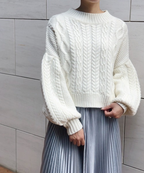 Banner Barrett（バナーバレット）の「ショートパフケーブルニット（ニット/セーター・レディース・オフホワイト/ブラック/モカ/サックスブルー/グリーン・38）」の8枚目の写真