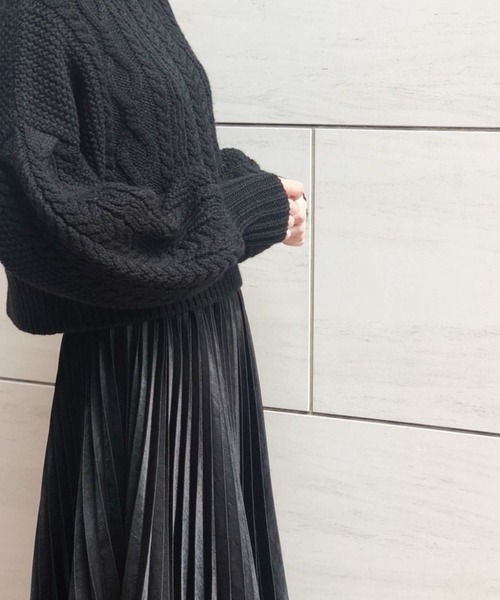 Banner Barrett（バナーバレット）の「ショートパフケーブルニット（ニット/セーター・レディース・オフホワイト/ブラック/モカ/サックスブルー/グリーン・38）」の16枚目の写真