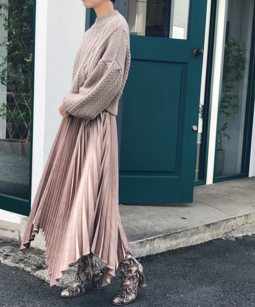 Banner Barrett（バナーバレット）の「ショートパフケーブルニット（ニット/セーター・レディース・オフホワイト/ブラック/モカ/サックスブルー/グリーン・38）」の17枚目の写真