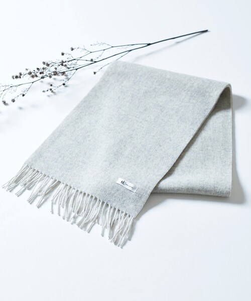 tk.TAKEO KIKUCHI（ティーケータケオキクチ）の「【WEB限定】カシミヤ混マフラー（ストール/ショール・メンズ・オフホワイト/ライトベージュ/ブラック/グレー・00）」の2枚目の写真