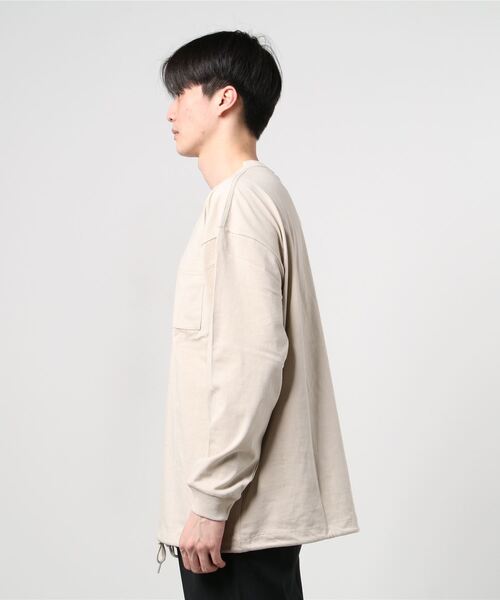 Beno(ビーノ)の「USAコットン ヘビー天竺 裾スピンドル ルーズシルエット ポケット ロングスリーブTEE(Tシャツ/カットソー・メンズ・オフホワイト/グレイッシュブルー/ブルーグリーン/サンドベージュ/ラベンダー/ブラック・FREE)」の7枚目の写真