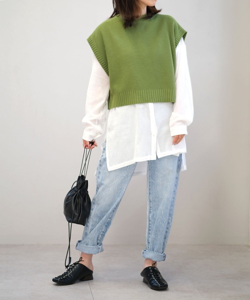 ANDJ(アンドジェイ)の「2WAY鹿の子編みスリットニットベスト(ベスト・レディース・ブラウン/ピンク/グリーン/モカ/ライトベージュ/グリーン系その他/ブラック・M)」の8枚目の写真