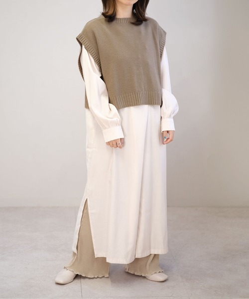 ANDJ(アンドジェイ)の「2WAY鹿の子編みスリットニットベスト(ベスト・レディース・ブラウン/ピンク/グリーン/モカ/ライトベージュ/グリーン系その他/ブラック・M)」の12枚目の写真