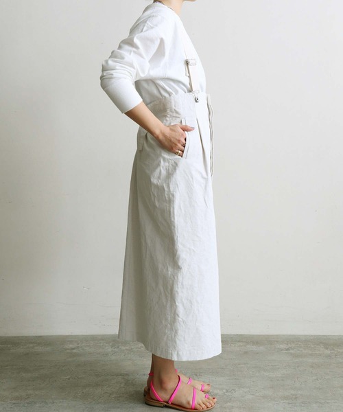 nitca（ニトカ）の「白顔料ワッシャーサスペンダースカート（スカート・レディース・ホワイト・FREE）」の7枚目の写真