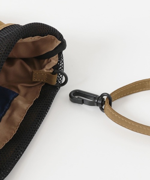 ITEMS URBANRESEARCH（アイテムズ アーバンリサーチ）の「メッシュ ドロストショルダーバッグ（ショルダーバッグ・メンズ・カーキ/ブラック/チャコールグレー・-）」の18枚目の写真