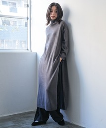 タートルネックサイドスリットニットロングワンピース