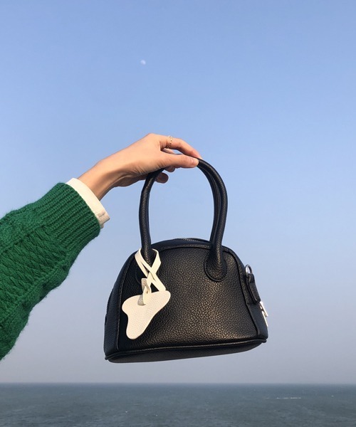 HALEY PESCA(ヘーリーペスカ)の「HALEY PESCA/2WAY カラーミニハンド&ショルダーバッグ(ハンドバッグ・レディース・ブラック/イエロー/ブルー・FREE)」の2枚目の写真