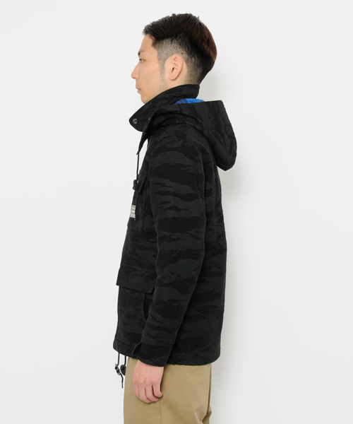 XLARGE(エクストララージ)の「MOUNTAIN PARKA(ブルゾン・メンズ・チャコールグレー/ネイビー/ブラック・X-LARGE/MEDIUM/SMALL/LARGE)」の4枚目の写真