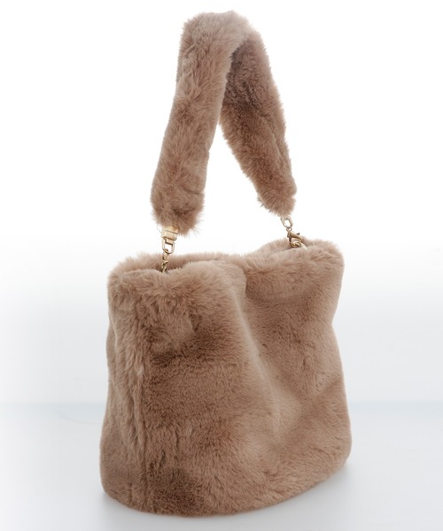 ElegChic(エレグシック)の「フェイクファー2WAYバッグ 結婚式 同窓会 オケージョン 二次会(ショルダーバッグ・レディース・ブラック/ベージュ/ブルー・FREE)」の12枚目の写真