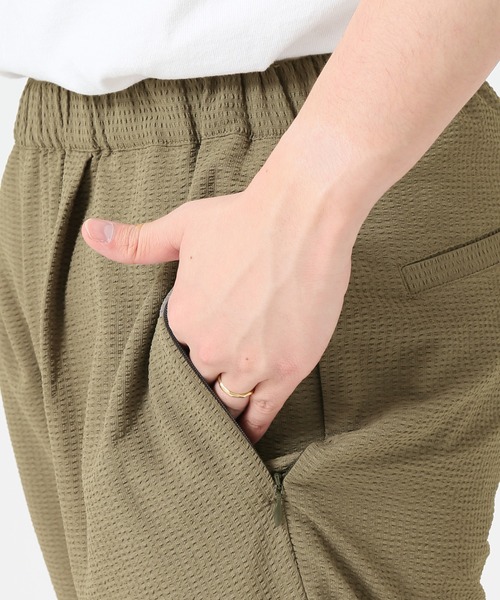 JOURNAL STANDARD relume（ジャーナルスタンダード　レリューム）の「ドライシアサッカー アクティブパンツ（スラックス・メンズ・ネイビー/カーキ/ベージュ・LARGE/MEDIUM）」の10枚目の写真
