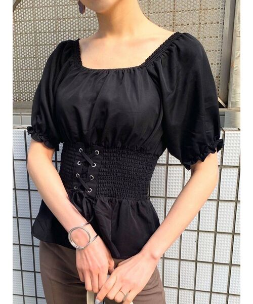 EMODA(エモダ)の「ウエストマークオフショルダートップ(シャツ/ブラウス・レディース・ホワイト/ブラック/イエロー/その他・FREE)」の8枚目の写真