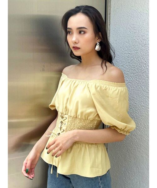 EMODA(エモダ)の「ウエストマークオフショルダートップ(シャツ/ブラウス・レディース・ホワイト/ブラック/イエロー/その他・FREE)」の14枚目の写真