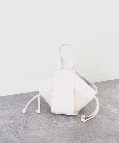 Riberry（リベリー）の「レザー＆キャンバスバッグ（ハンドバッグ・レディース・ホワイト/ブラック/ブラウン/グレイッシュベージュ・FREE）」の14枚目の写真