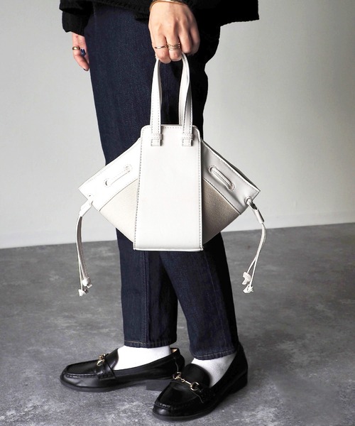 Riberry（リベリー）の「レザー＆キャンバスバッグ（ハンドバッグ・レディース・ホワイト/ブラック/ブラウン/グレイッシュベージュ・FREE）」の20枚目の写真