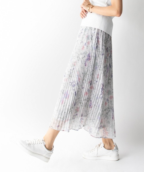 MILLION CARATS（ミリオンカラッツ）の「【STYLE４】シアーボタニカルロングフレアスカート（スカート・レディース・ブラック/ライトグレー/ラベンダー・FREE）」の2枚目の写真